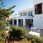 Hotel Ristorante Cavalluccio Marino 3*