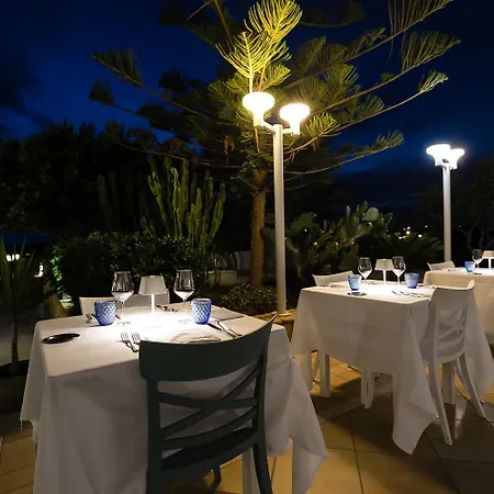 Hotel Ristorante Cavalluccio Marino 3* Milano